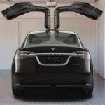 Tesla Model X - Puertas 'alas de gaviota'